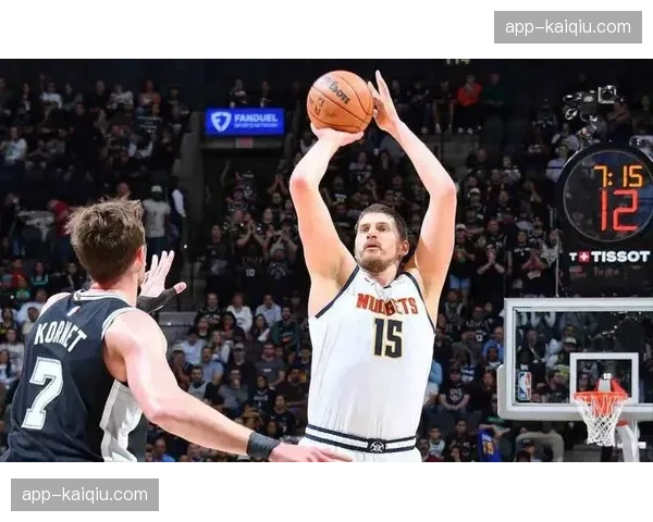 深度复盘:掘金约基奇与穆雷“ dribble hand-off”战术在关键时刻的四种变化 深度复盘:掘金约基奇与穆雷“ dribble hand-off”战术在关键时刻的四种变化